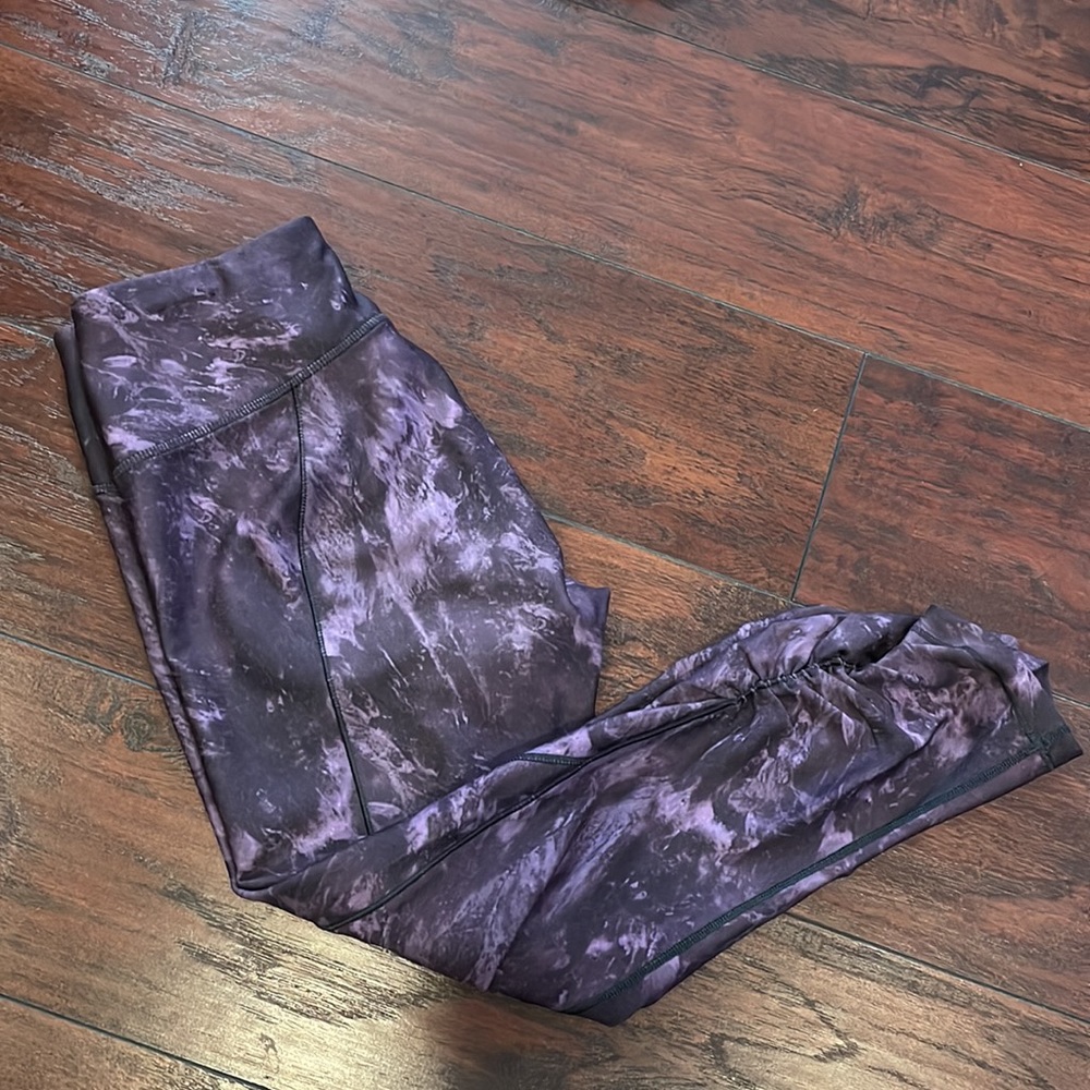 Calia by Carrie Underwood size small leggings